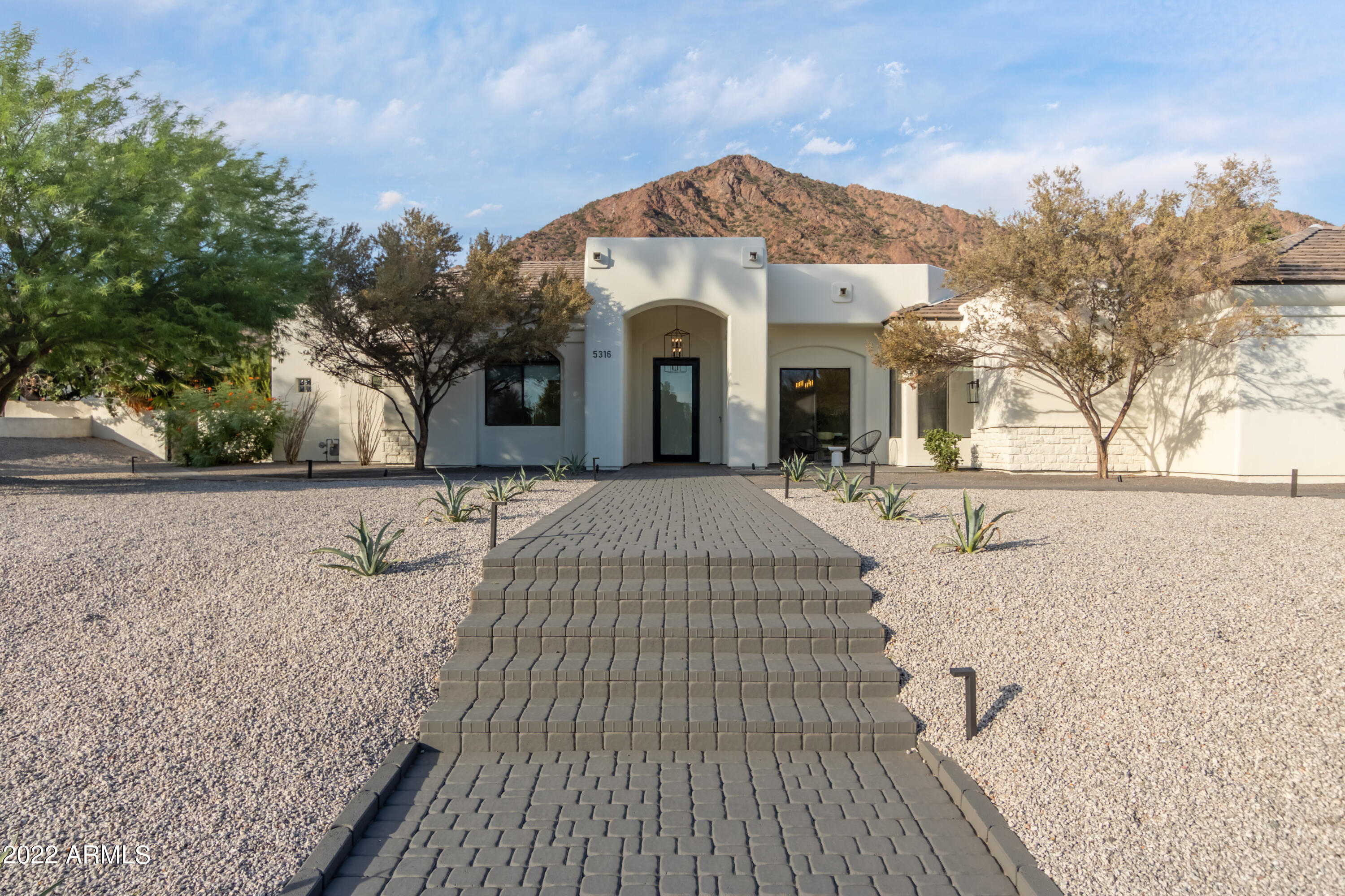 5316 E ROYAL VIEW Drive S