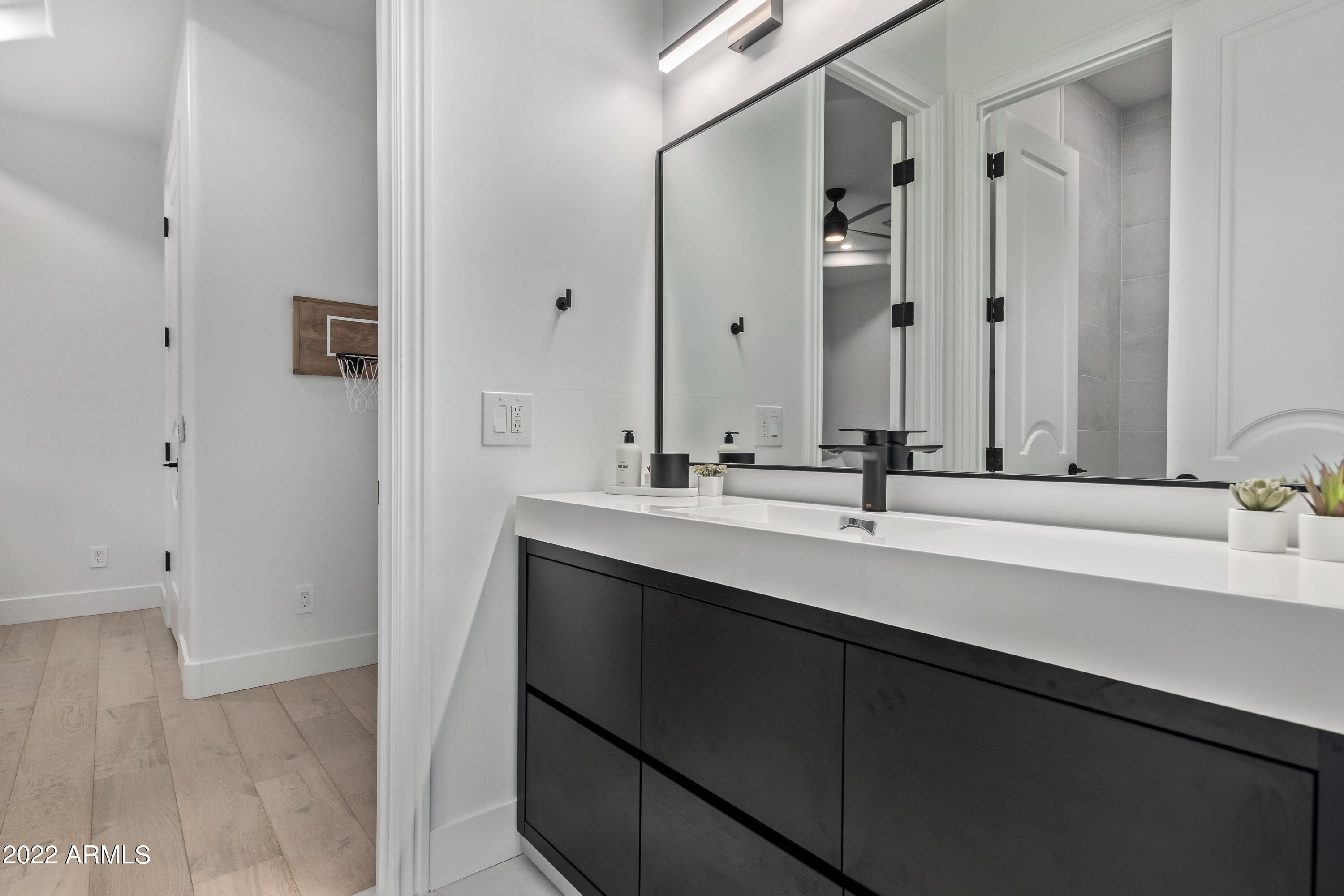 5316 E ROYAL VIEW Drive S