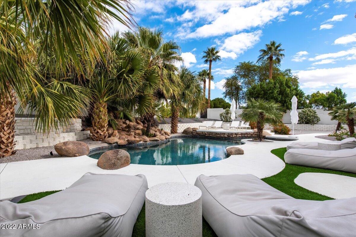 5316 E ROYAL VIEW Drive S