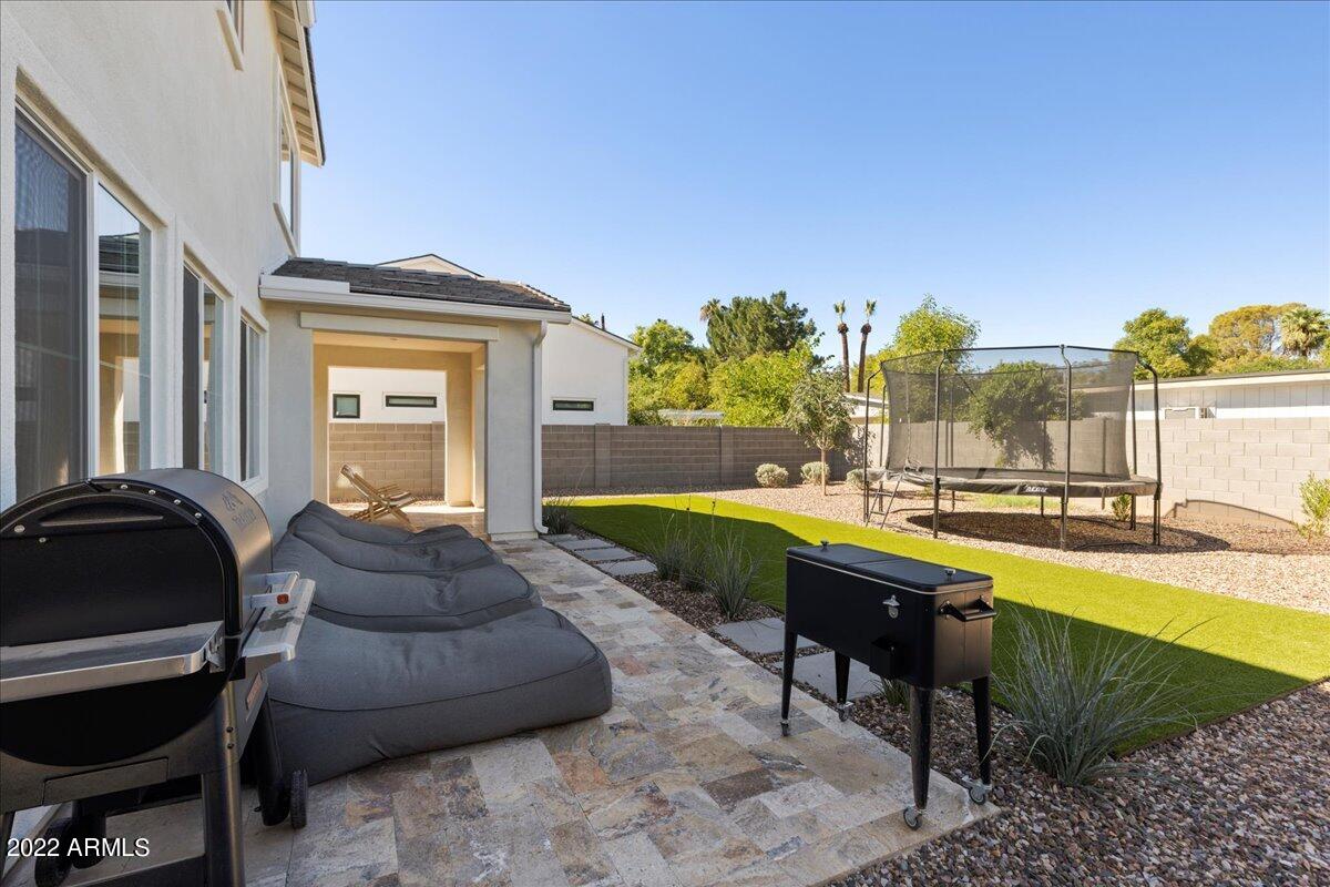 4026 E CAMPUS Drive
