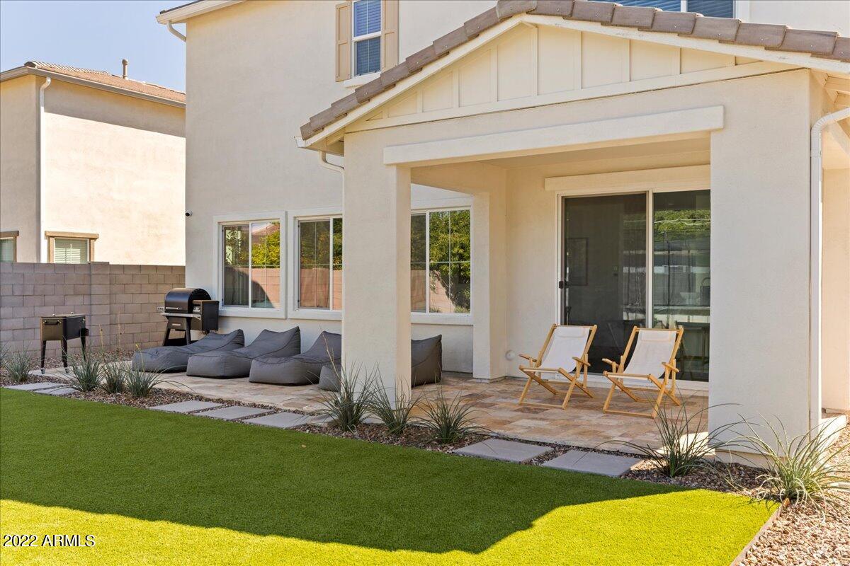 4026 E CAMPUS Drive