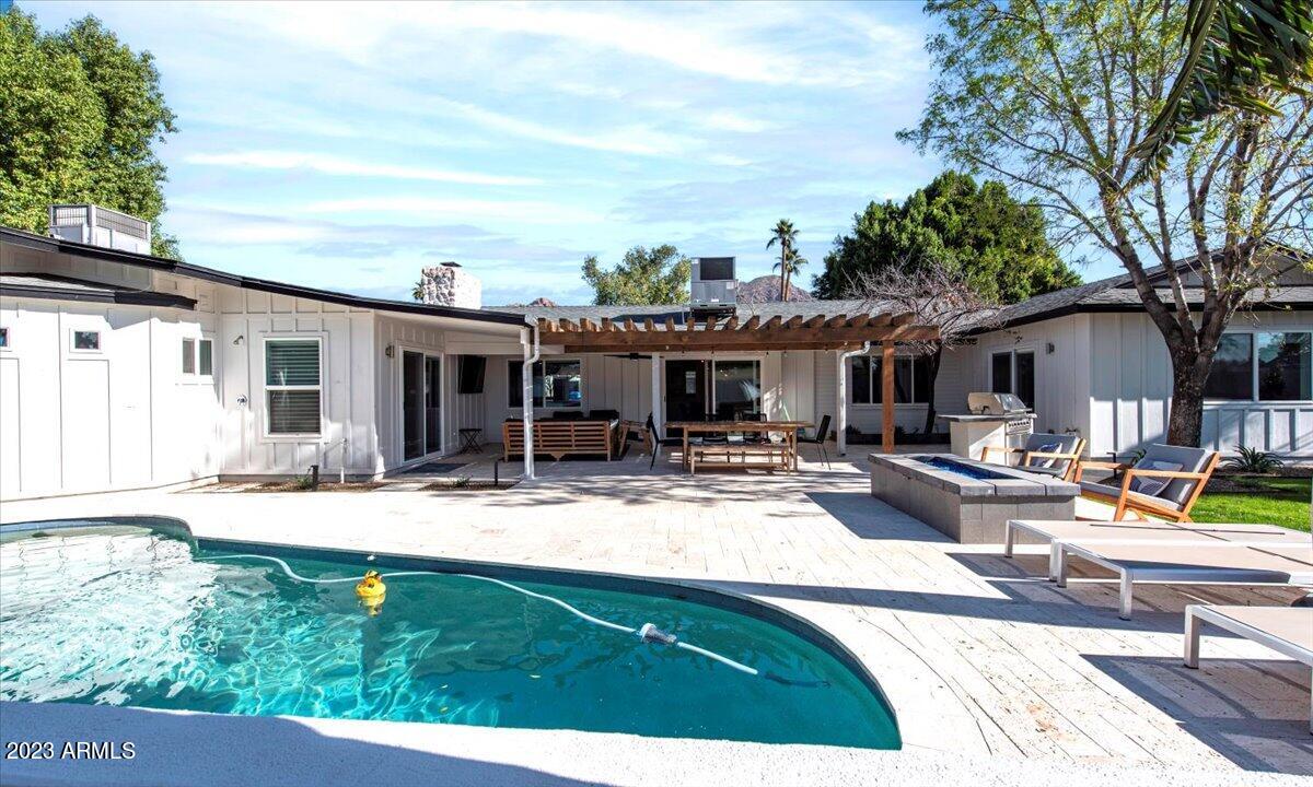 4535 E CALLE TUBERIA --