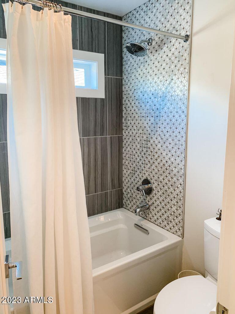 4535 E CALLE TUBERIA --
