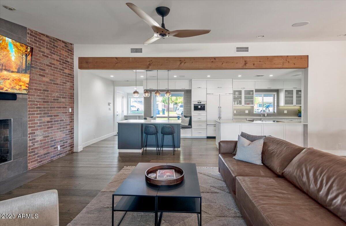 4535 E CALLE TUBERIA --