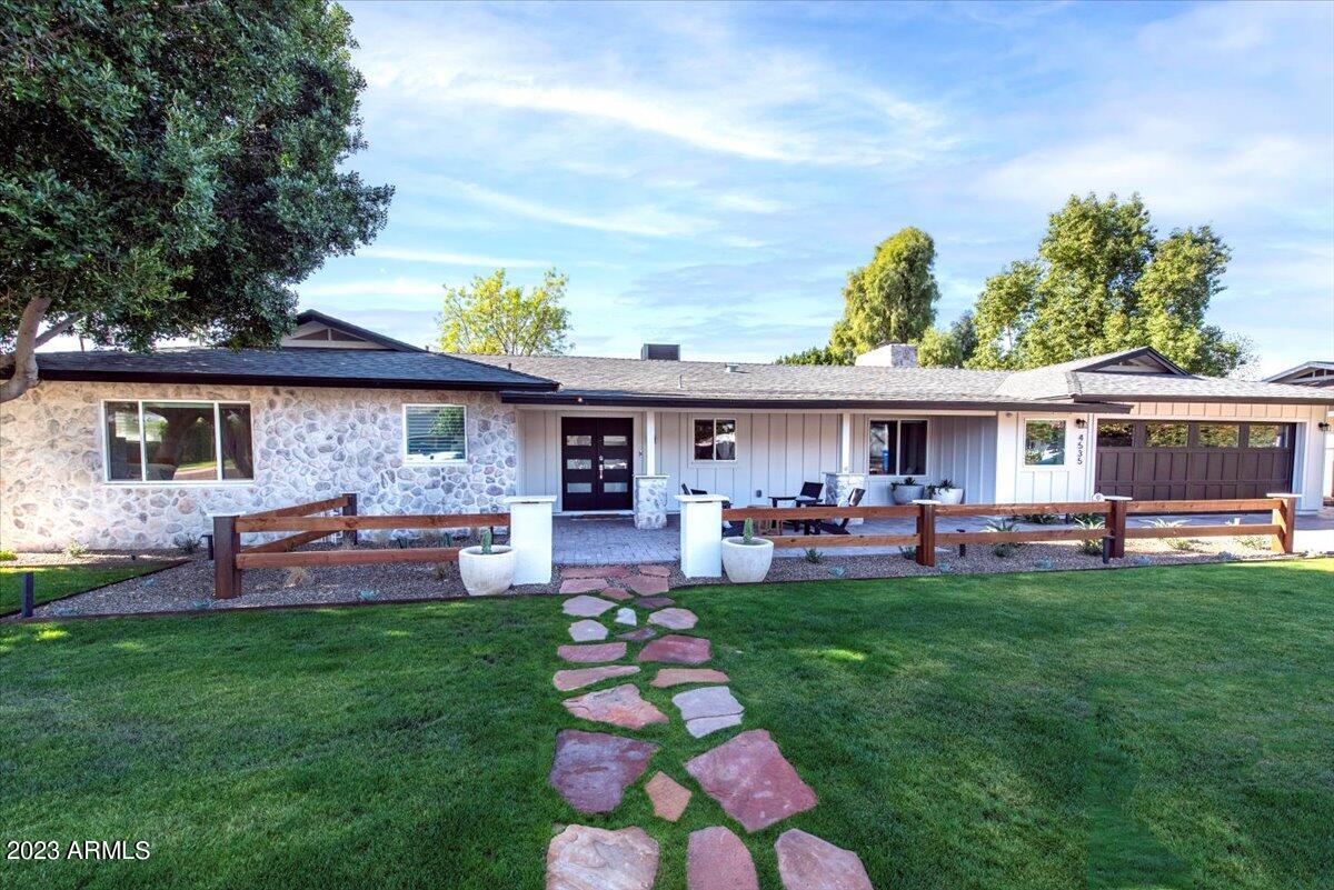 4535 E CALLE TUBERIA --