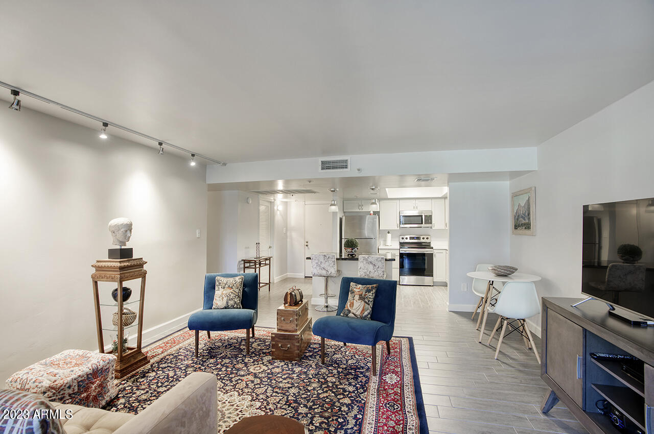 7970 E CAMELBACK Road # 110