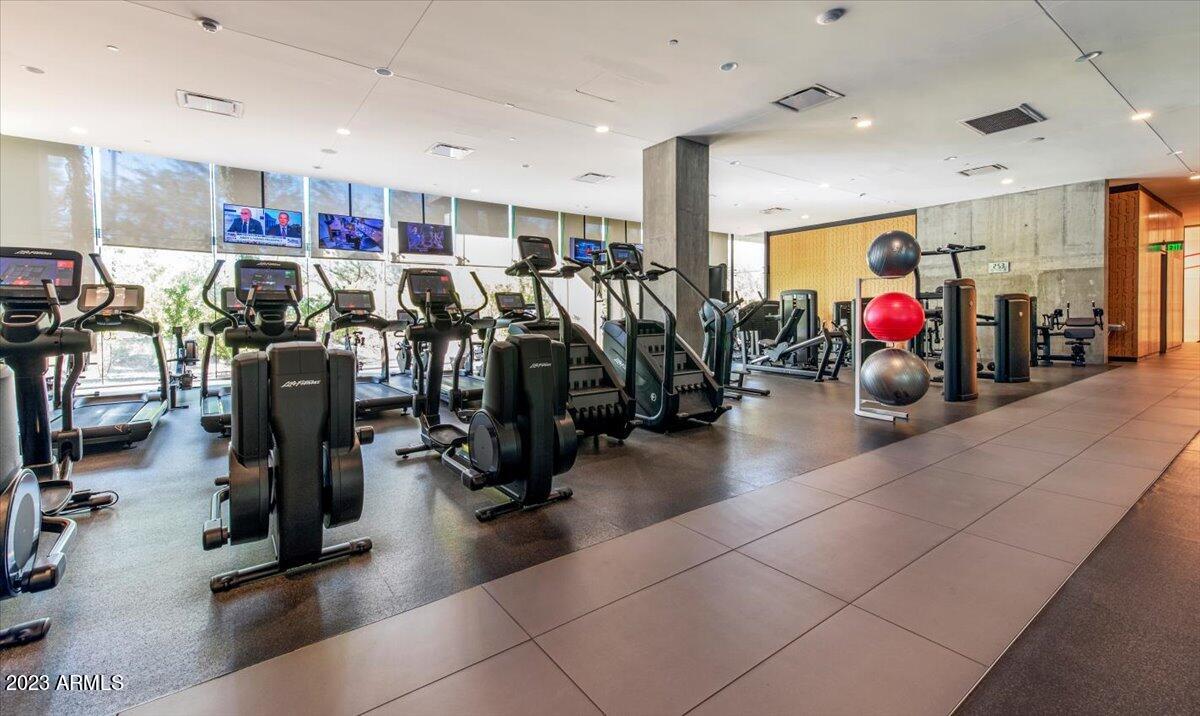7120 E KIERLAND Boulevard # 416