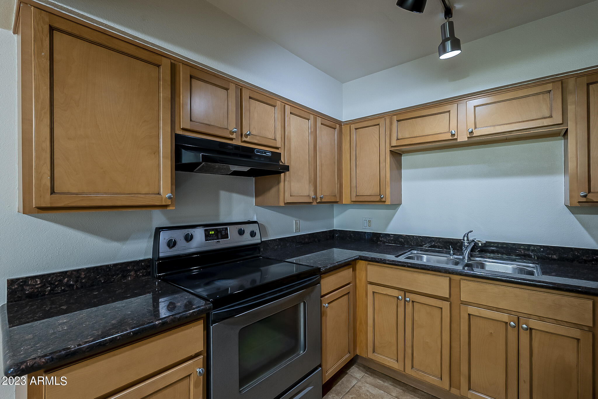 1702 W TUCKEY Lane # 218