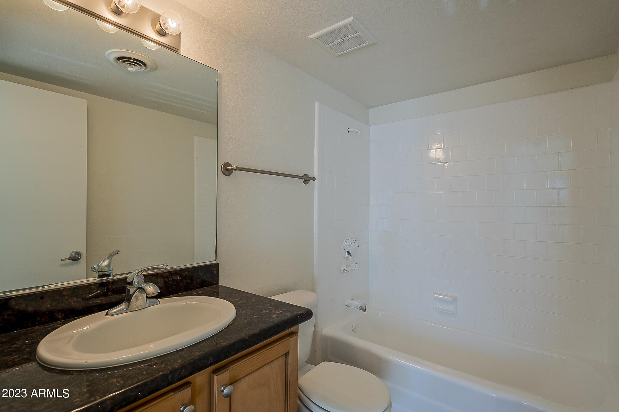 1702 W TUCKEY Lane # 218