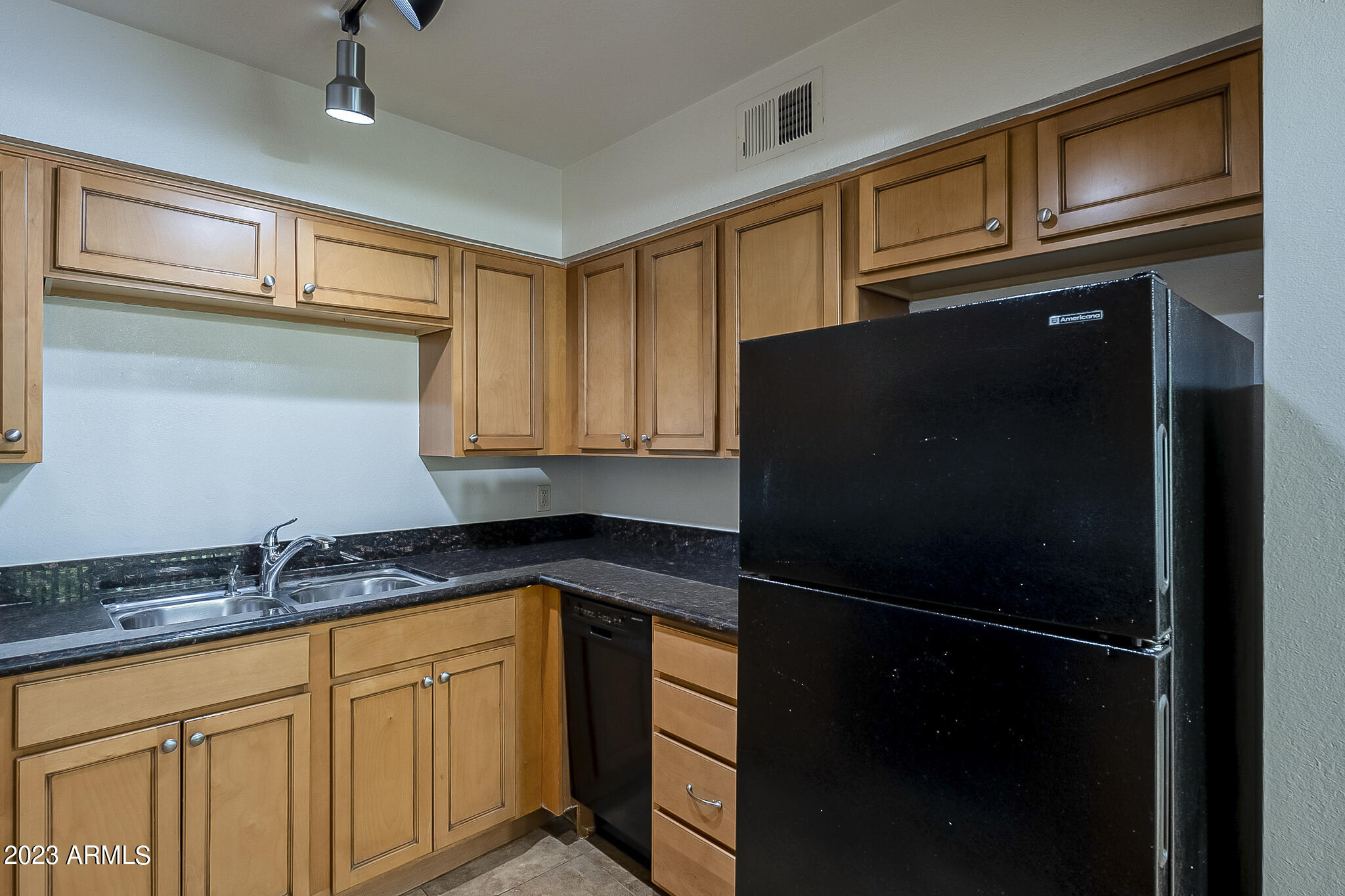 1702 W TUCKEY Lane # 218