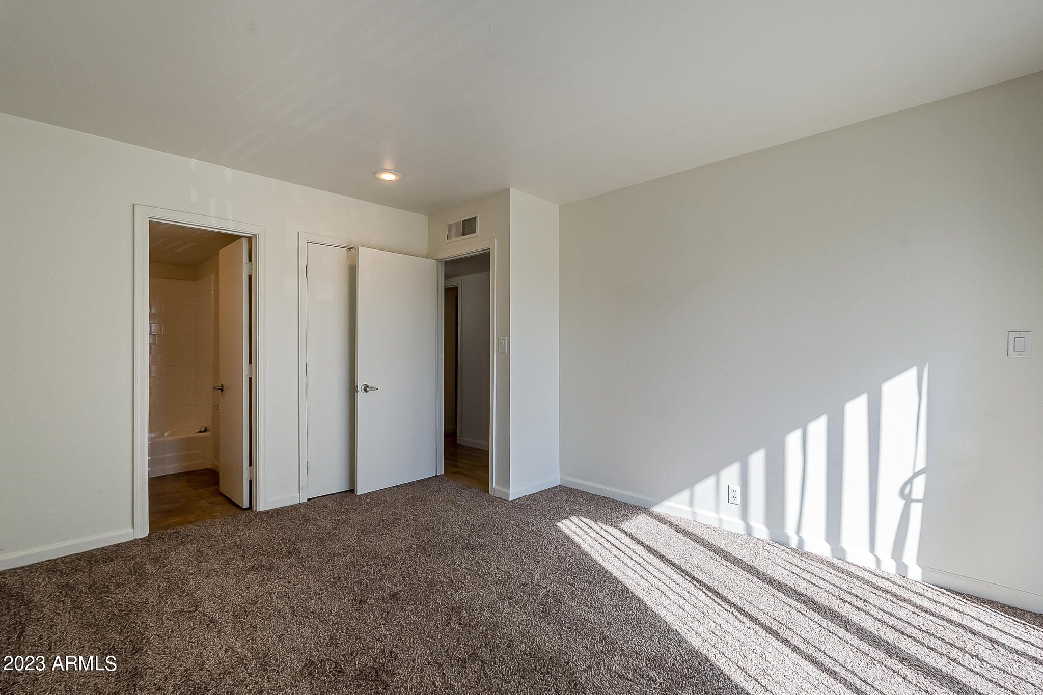 1702 W TUCKEY Lane # 218