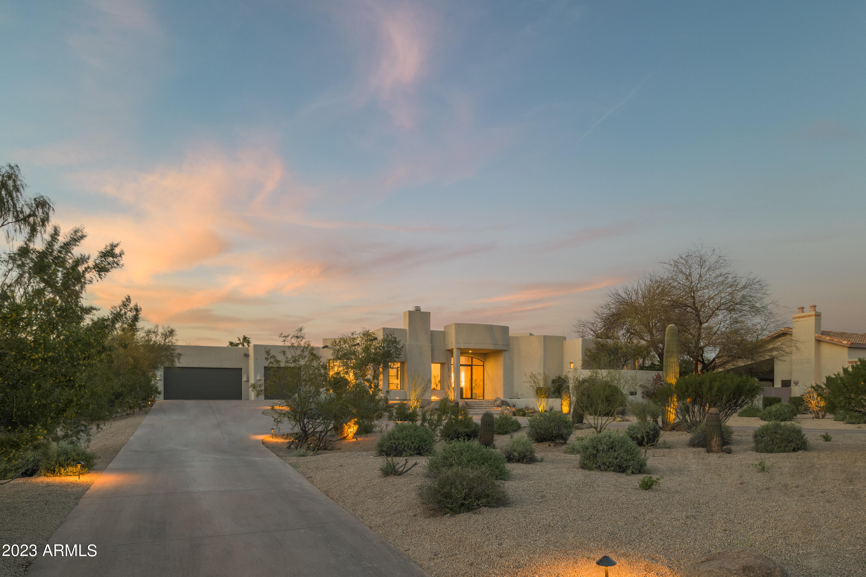 8250 E VIA DEL SOL Drive