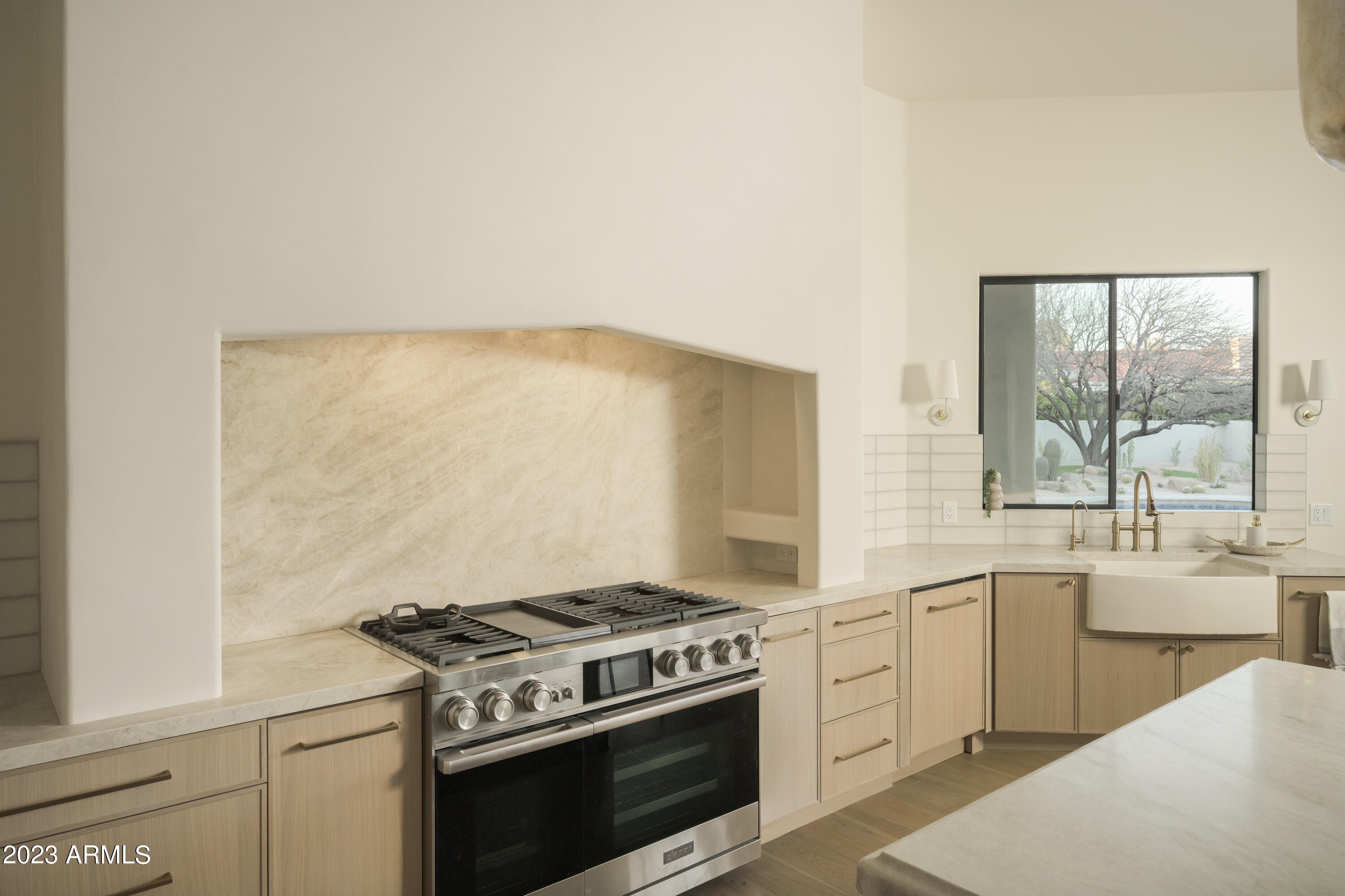 8250 E VIA DEL SOL Drive