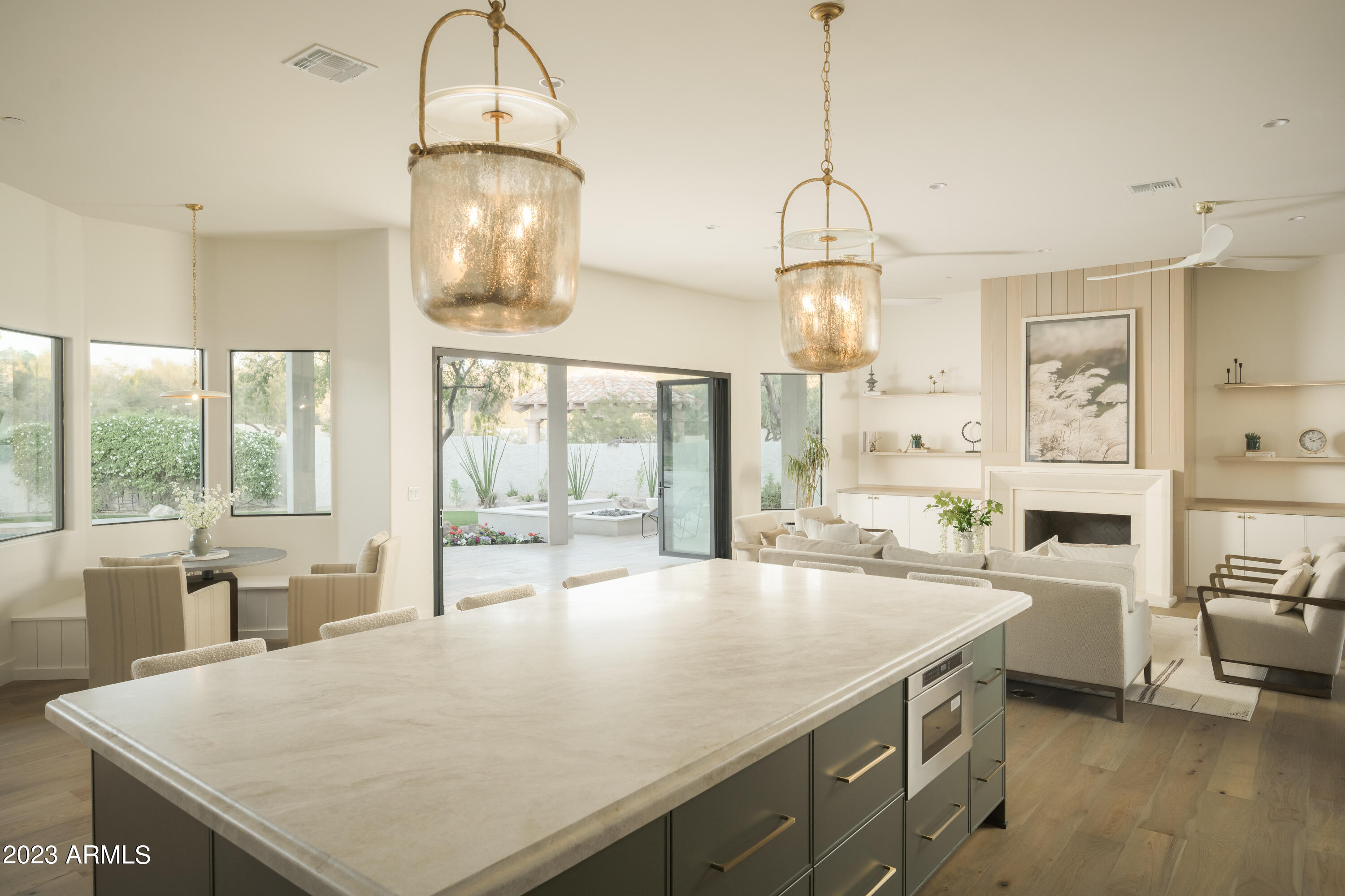 8250 E VIA DEL SOL Drive