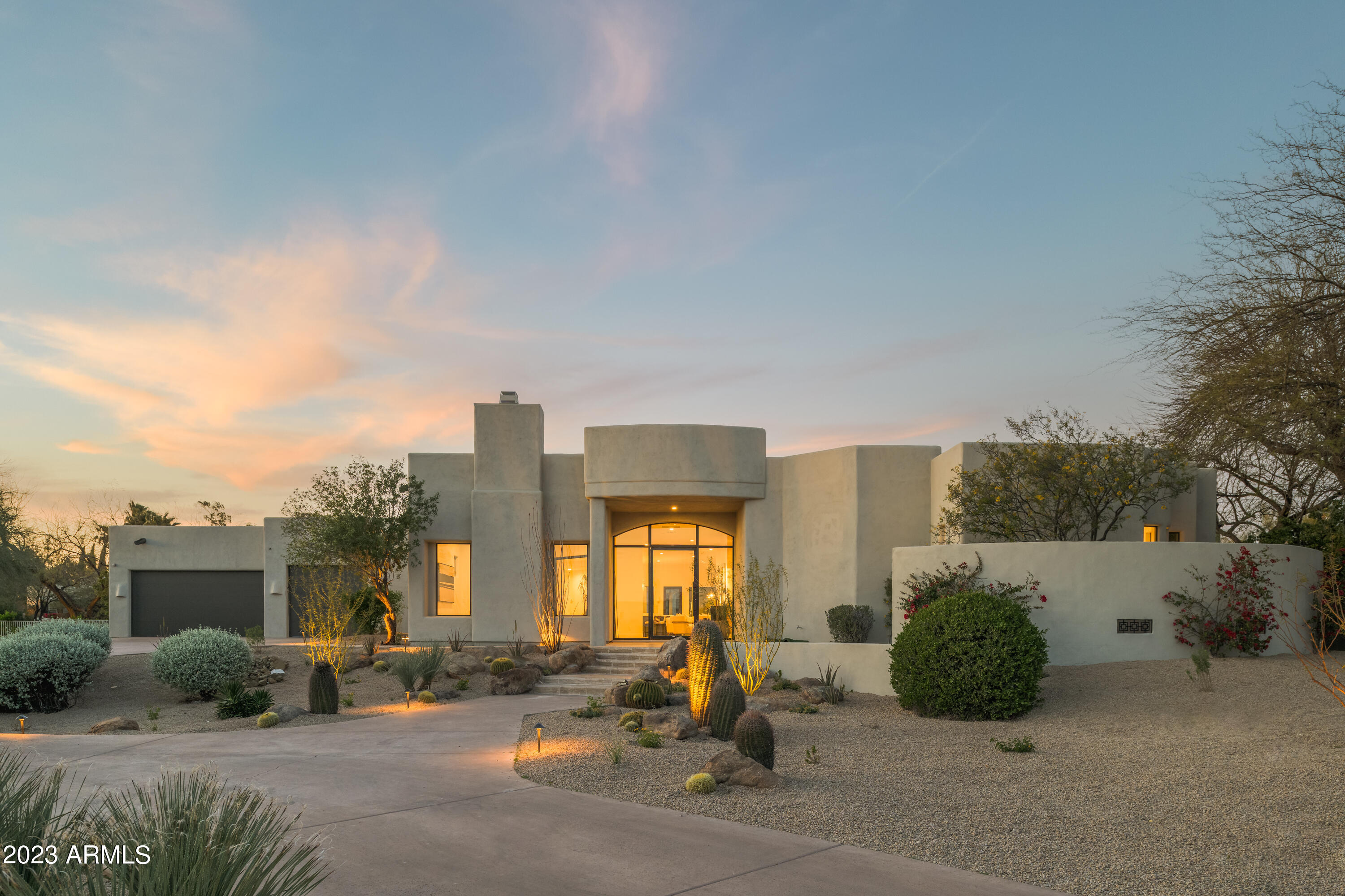 8250 E VIA DEL SOL Drive