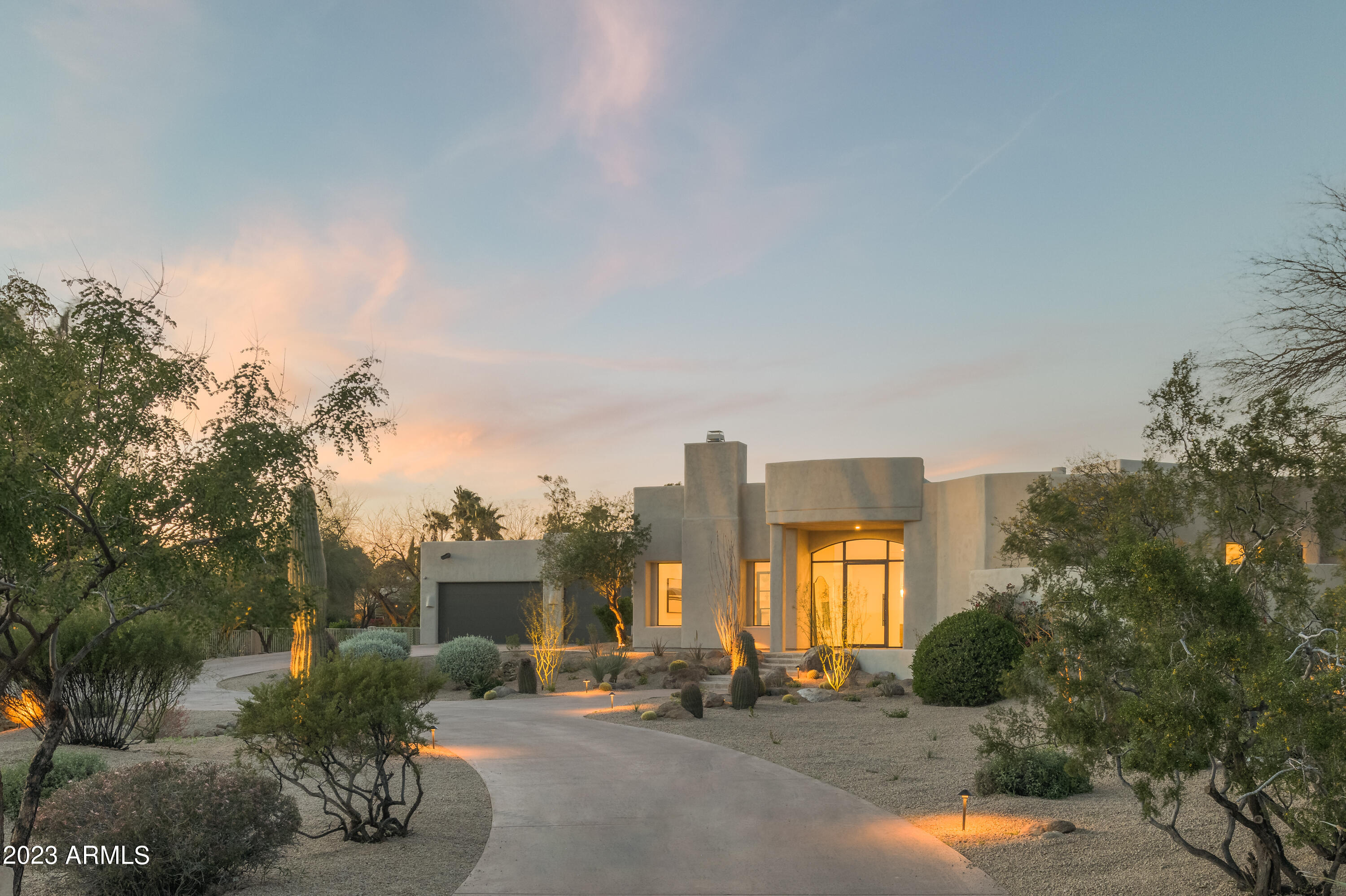 8250 E VIA DEL SOL Drive
