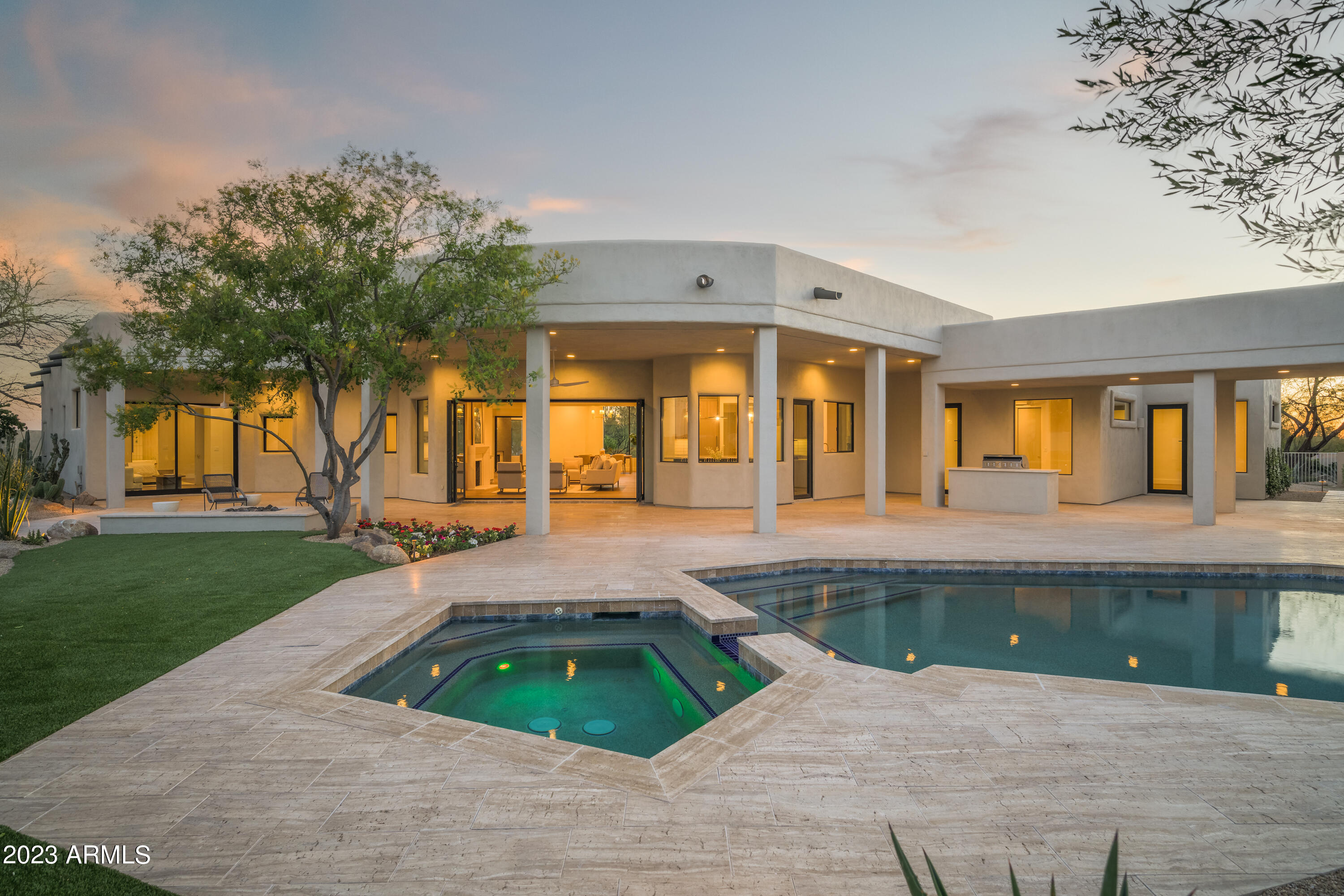 8250 E VIA DEL SOL Drive