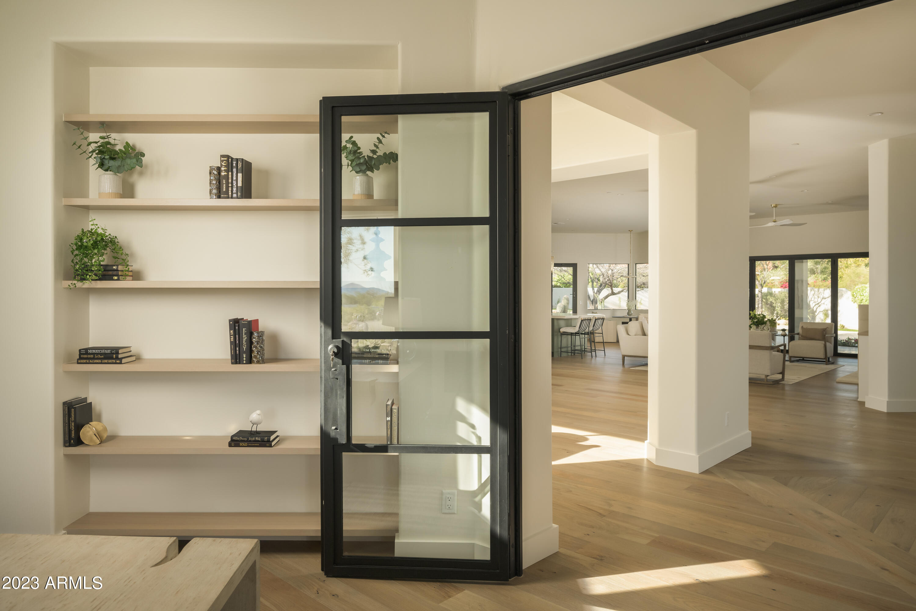 8250 E VIA DEL SOL Drive