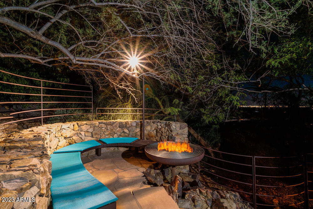 7431 N LAS BRISAS Lane
