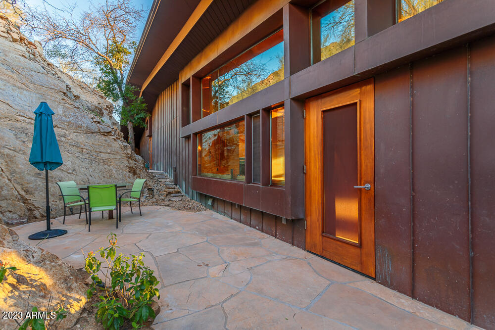 7431 N LAS BRISAS Lane