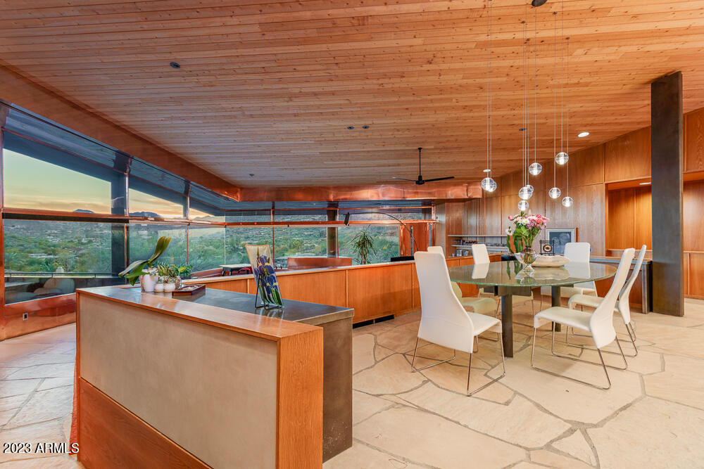 7431 N LAS BRISAS Lane