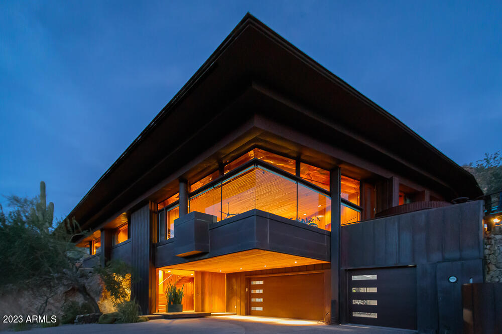 7431 N LAS BRISAS Lane