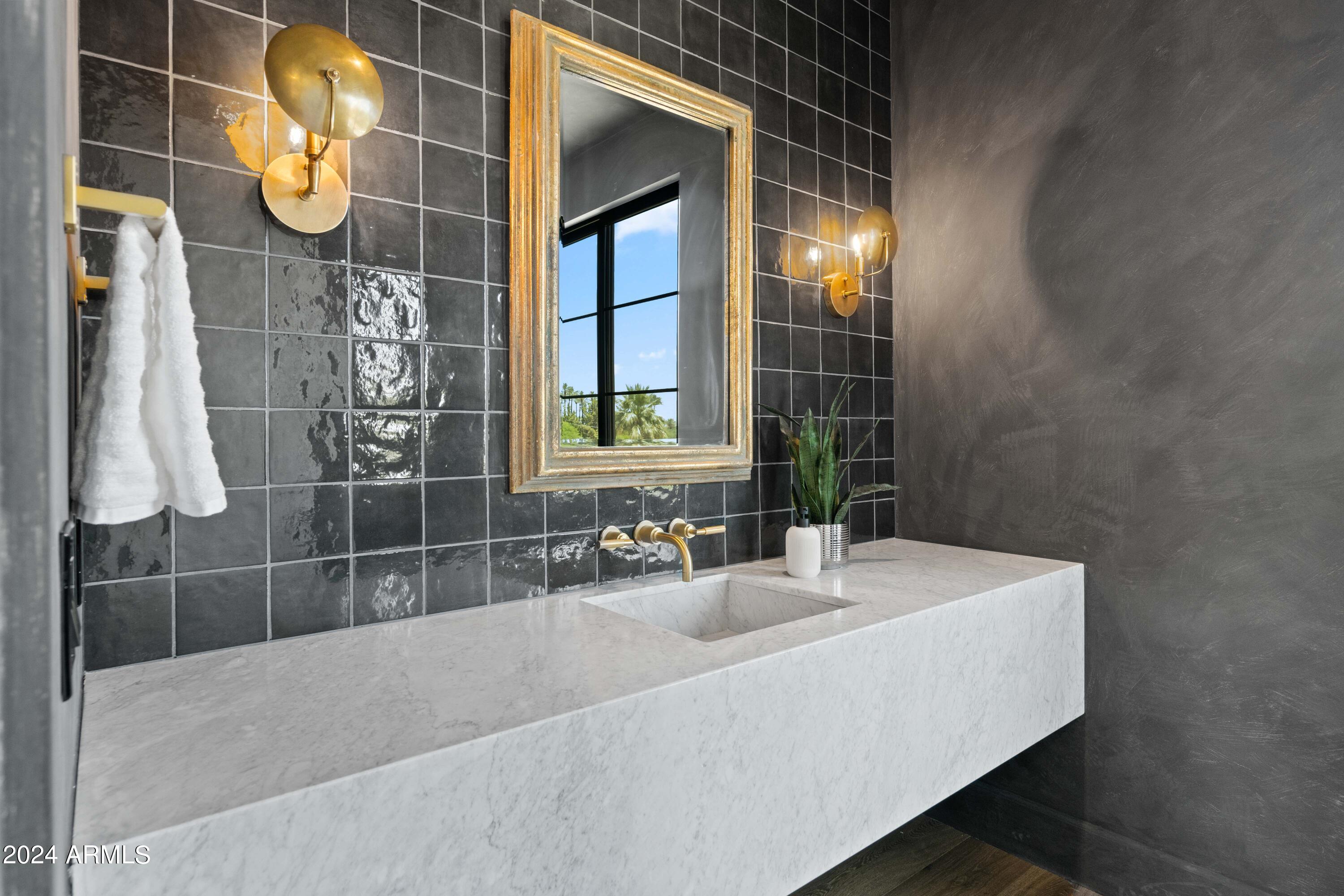 4518 E CAMPBELL Avenue