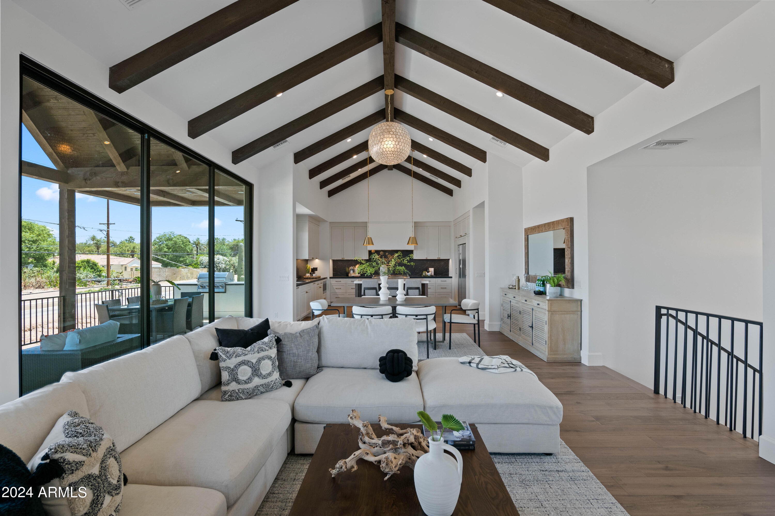 4518 E CAMPBELL Avenue