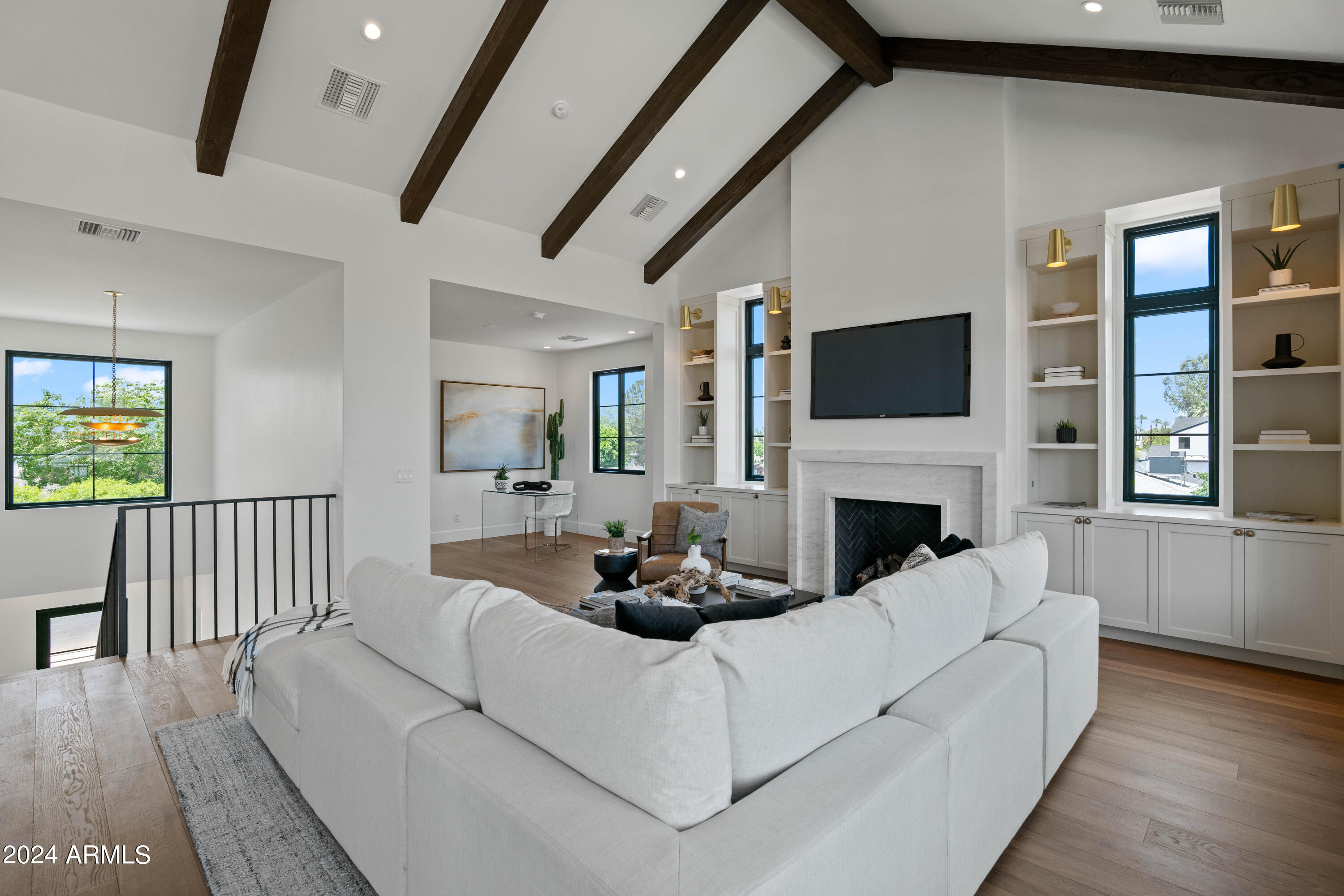 4518 E CAMPBELL Avenue