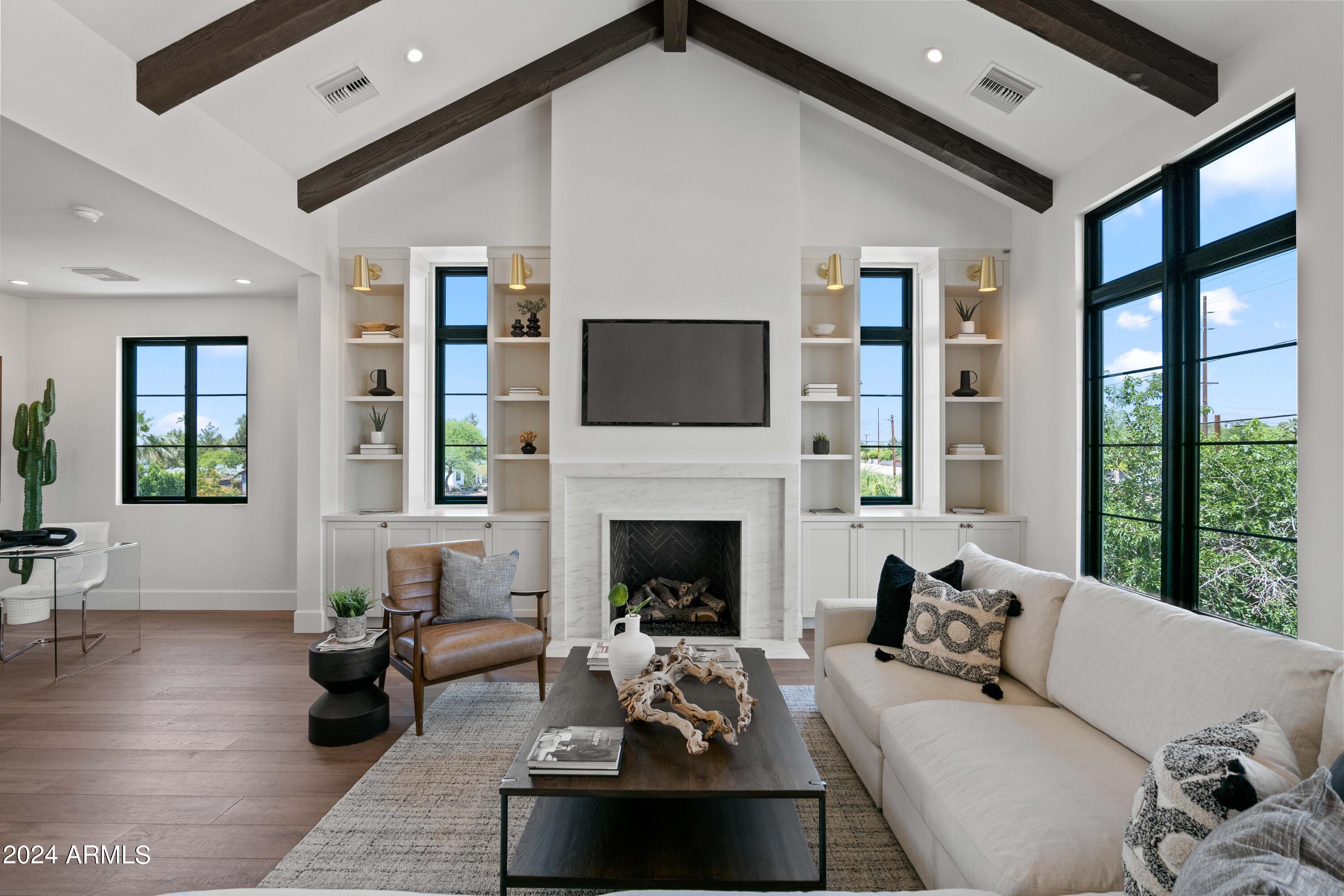 4518 E CAMPBELL Avenue