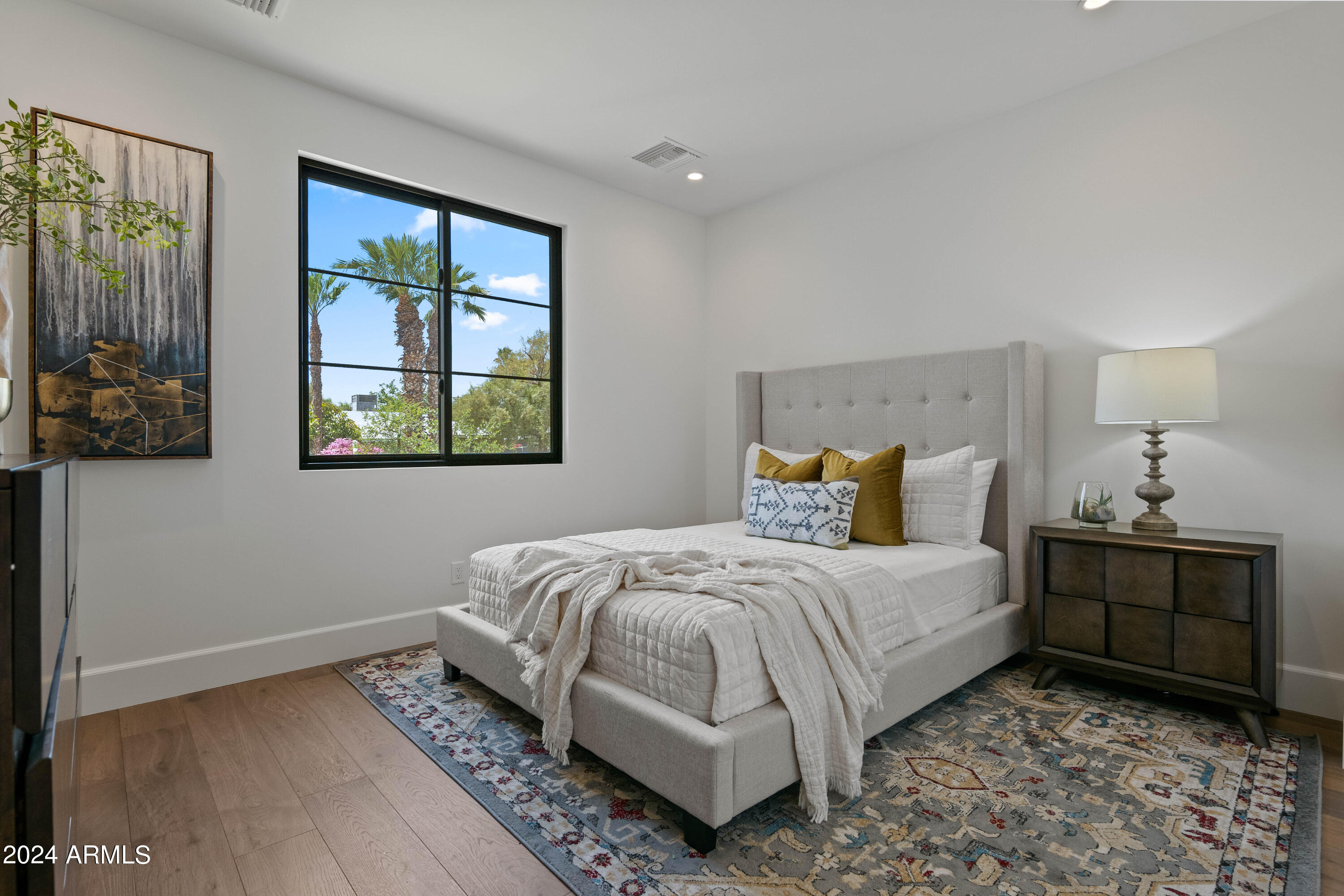 4518 E CAMPBELL Avenue