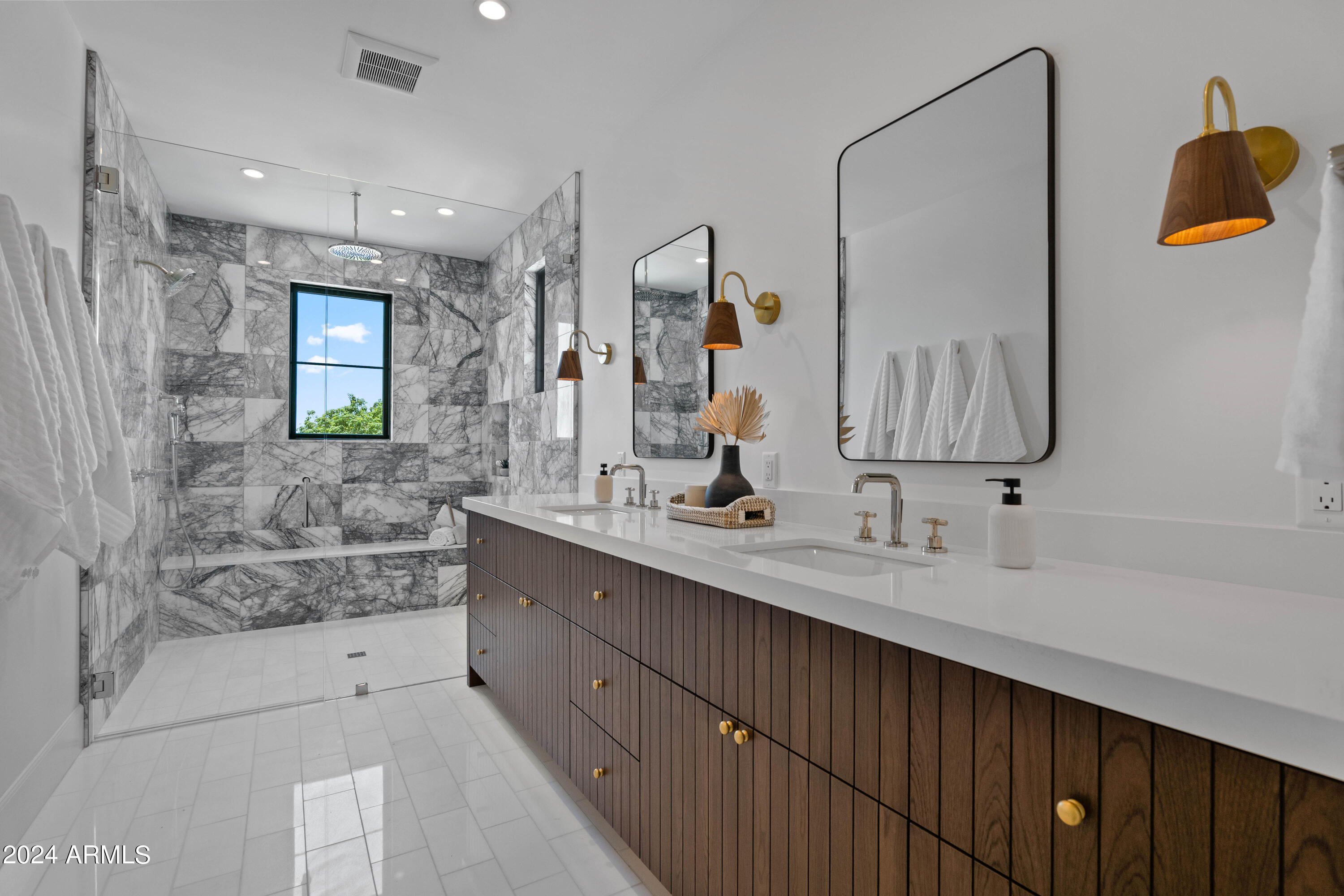 4518 E CAMPBELL Avenue