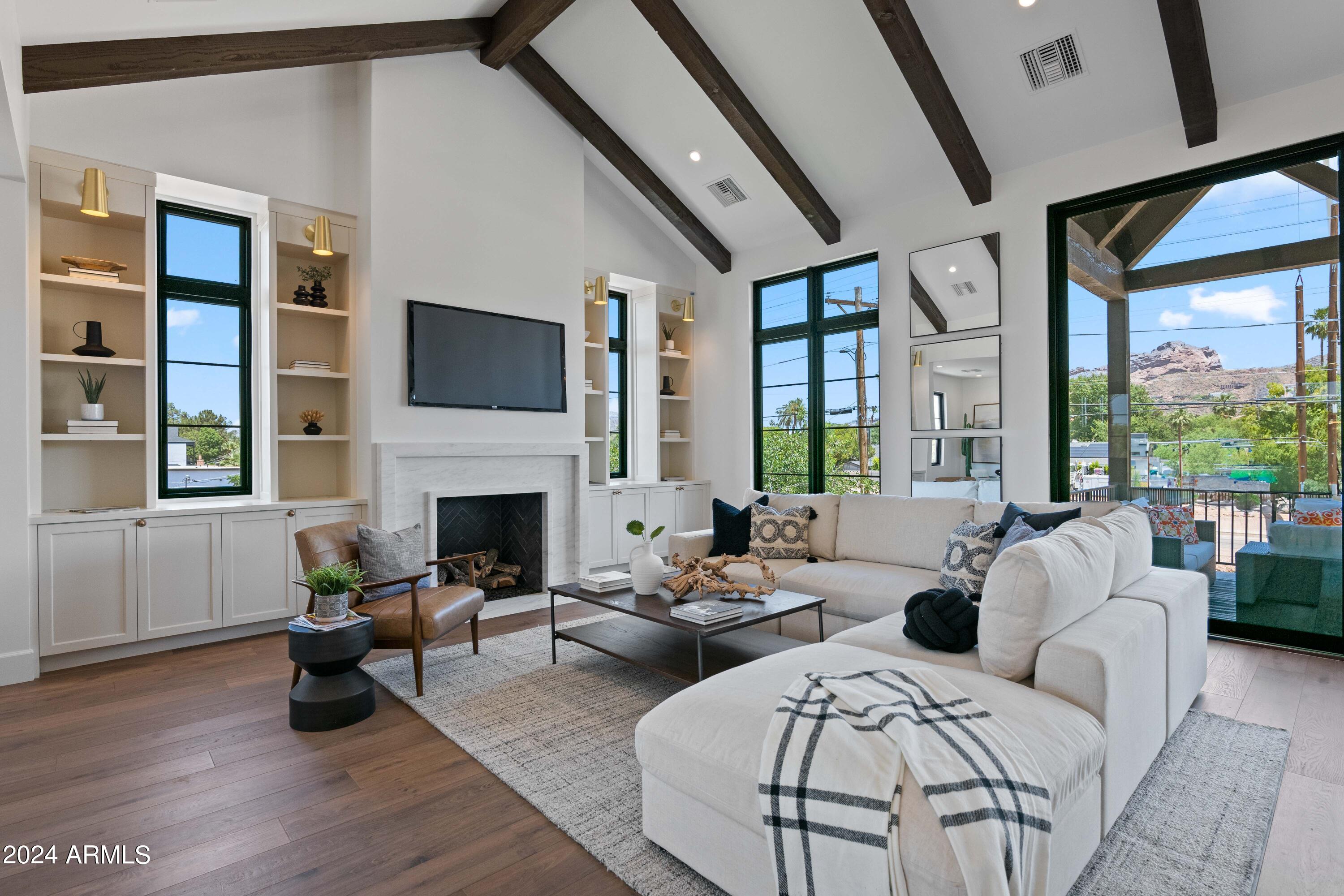 4518 E CAMPBELL Avenue