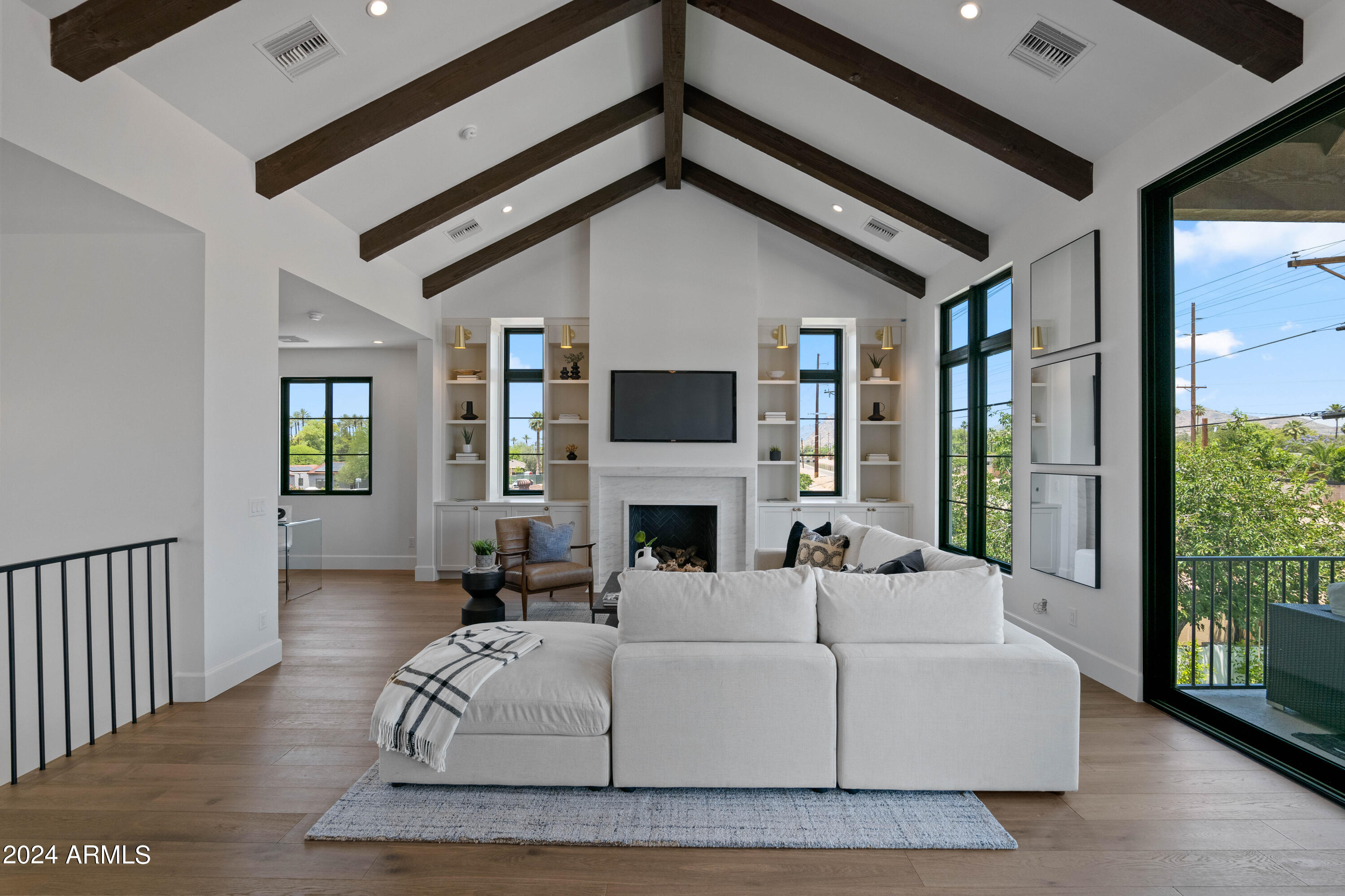 4518 E CAMPBELL Avenue