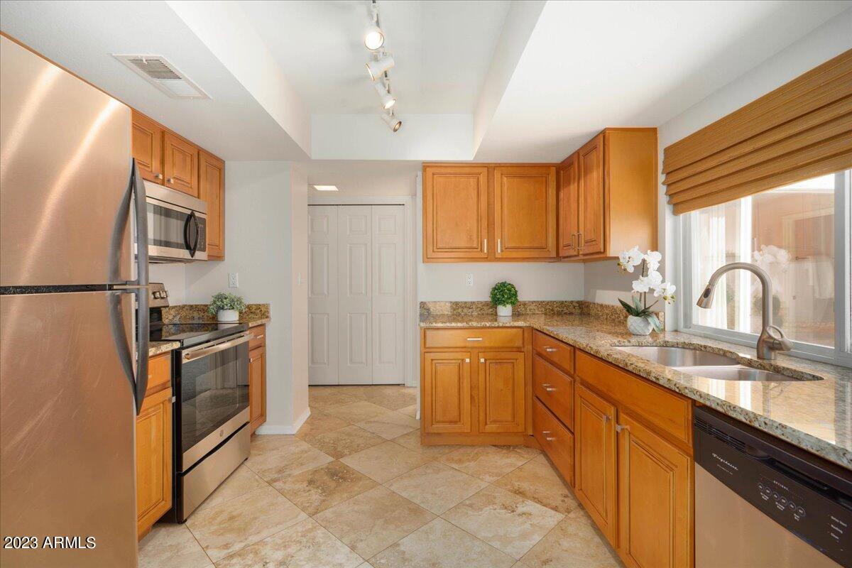 8741 E Via De La Luna --