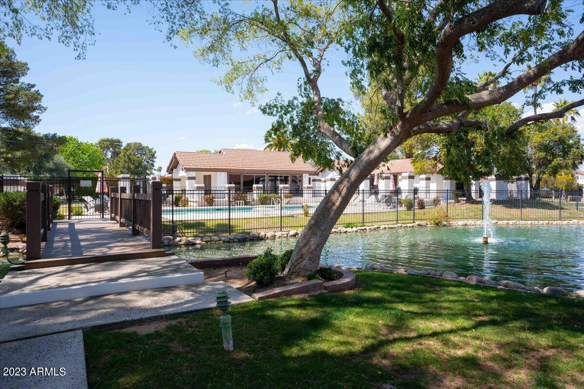 8741 E Via De La Luna --