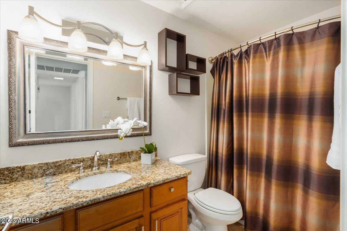 8741 E Via De La Luna --