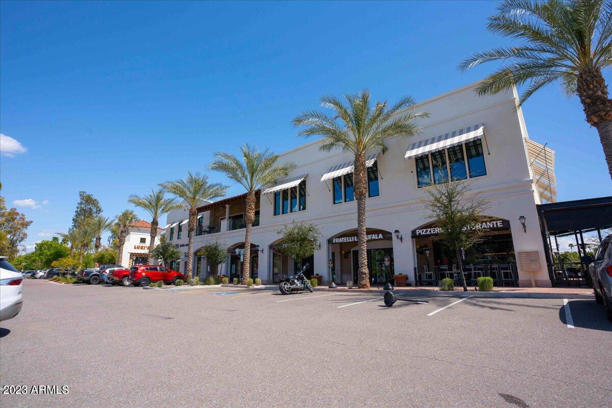 8741 E Via De La Luna --