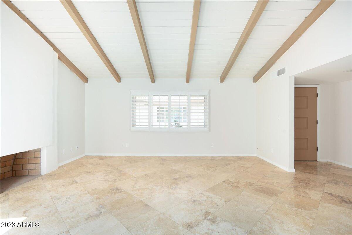 8741 E Via De La Luna --