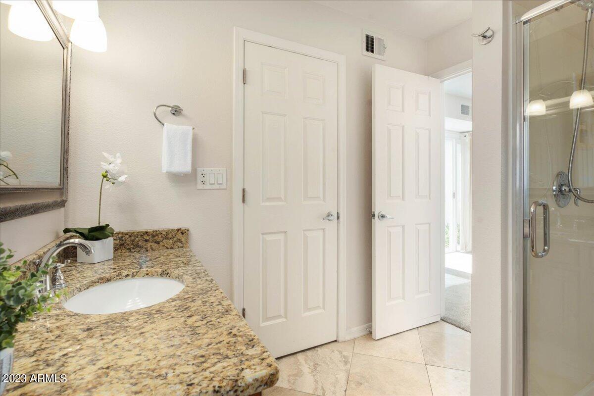 8741 E Via De La Luna --