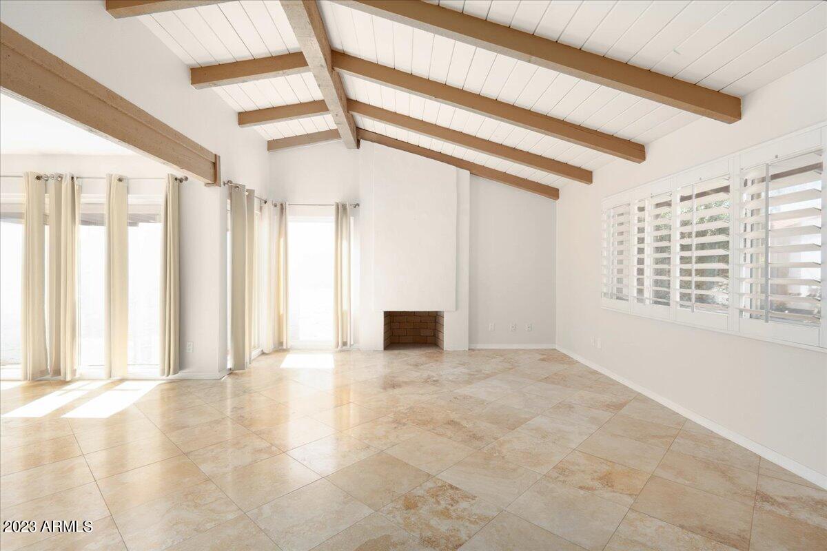 8741 E Via De La Luna --