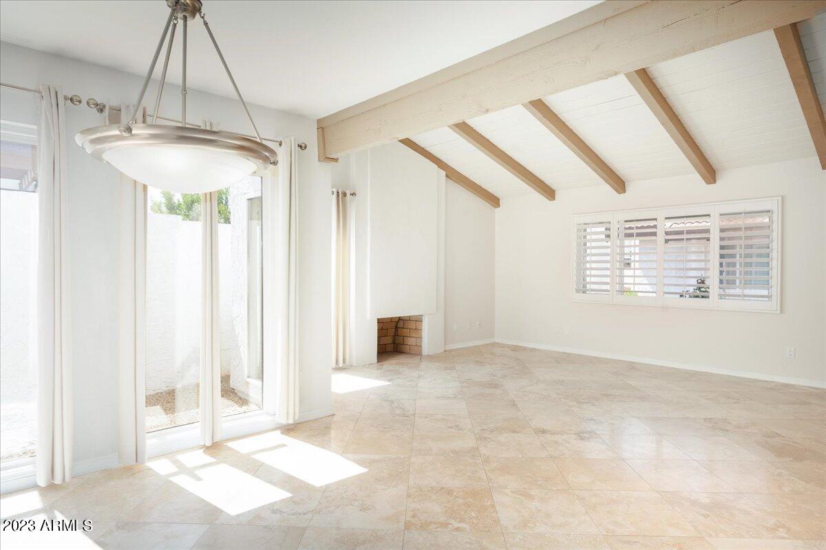 8741 E Via De La Luna --