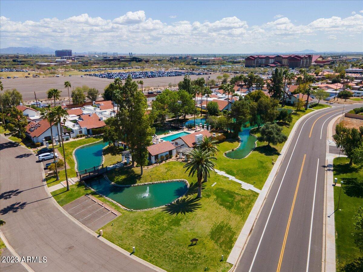 8741 E Via De La Luna --