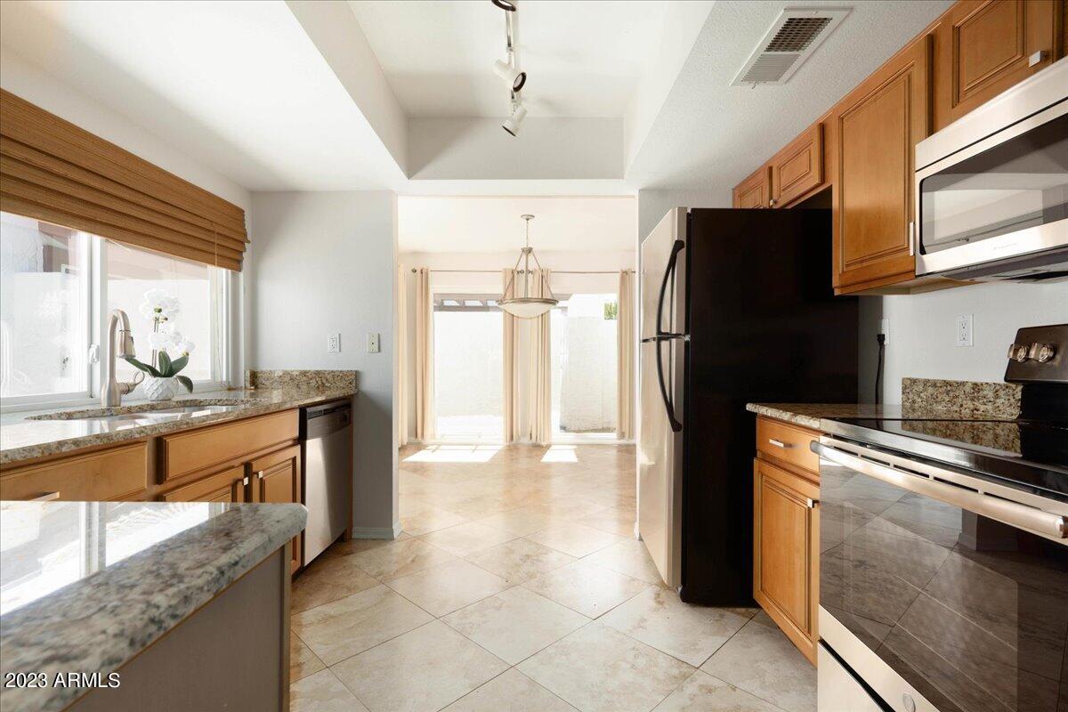 8741 E Via De La Luna --