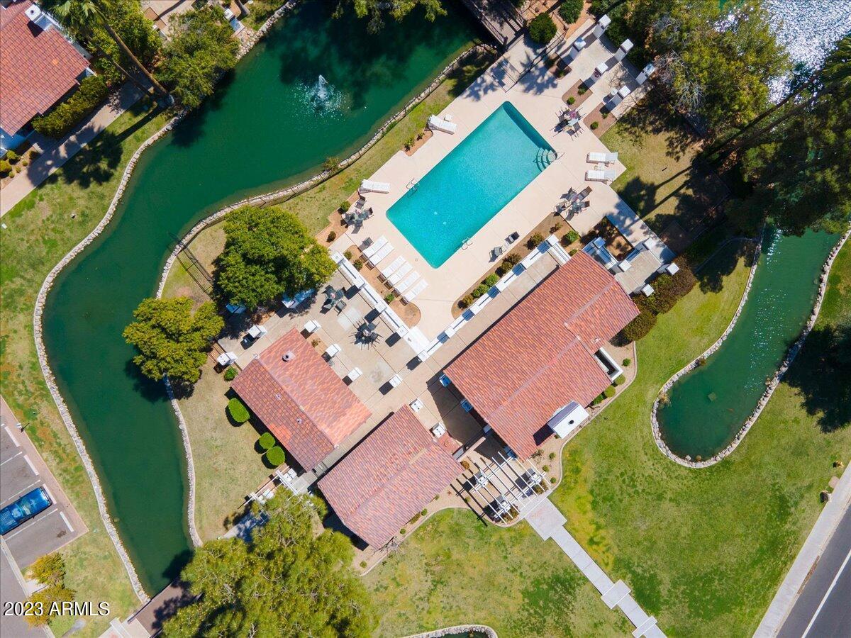 8741 E Via De La Luna --