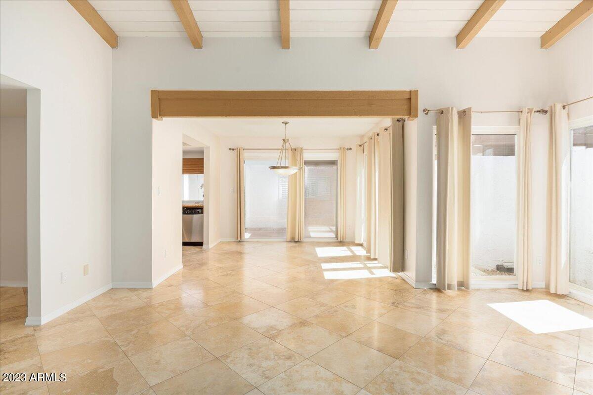 8741 E Via De La Luna --