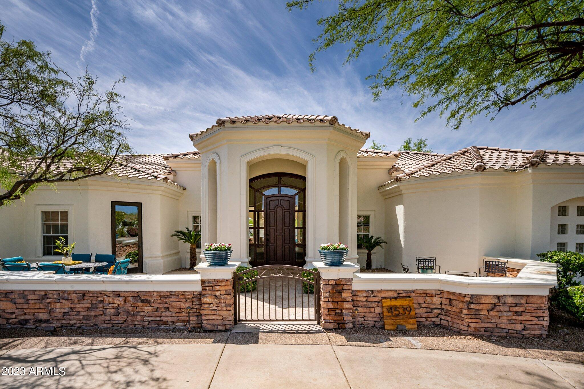 4539 E BERYL Lane