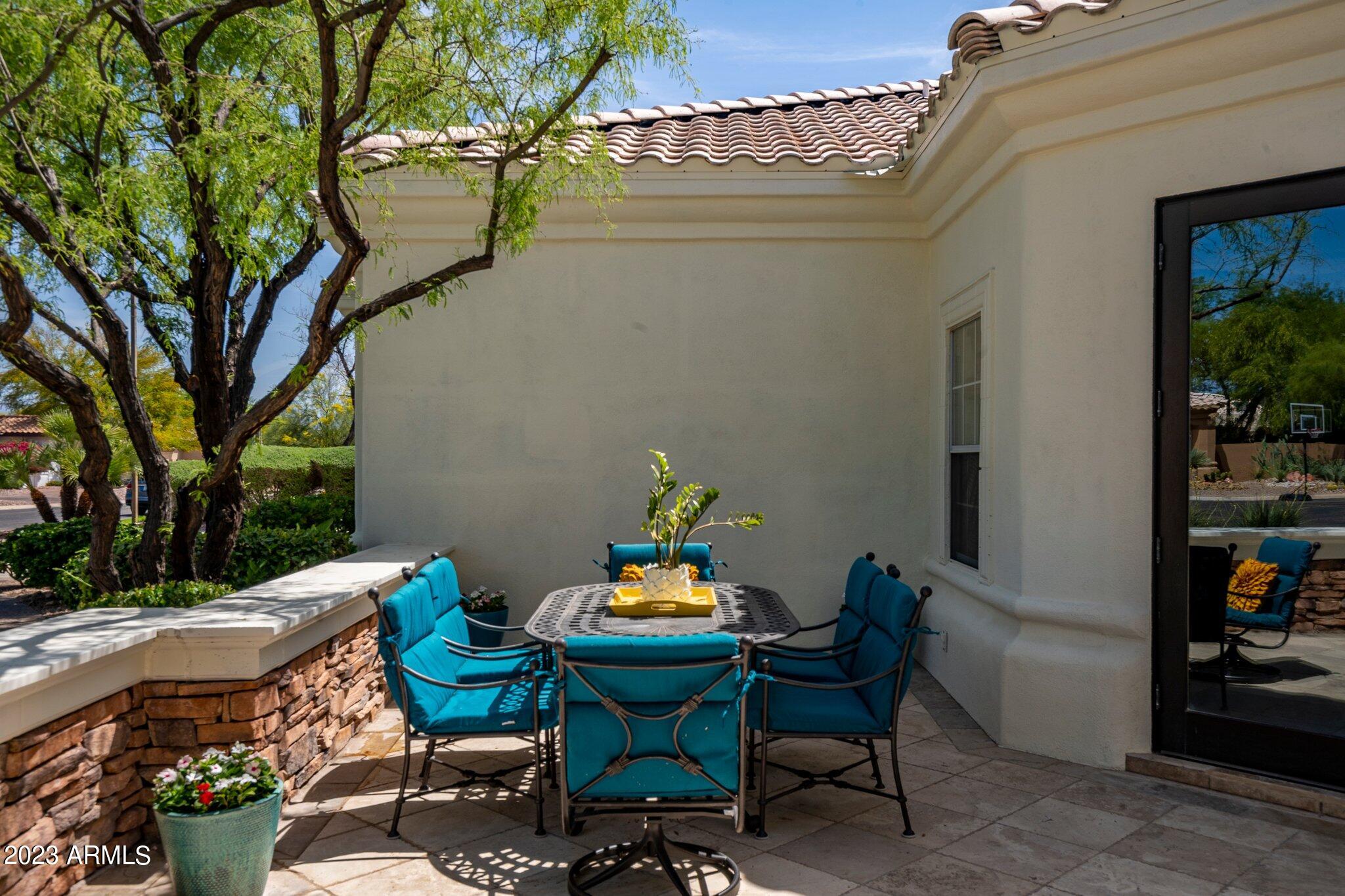 4539 E BERYL Lane