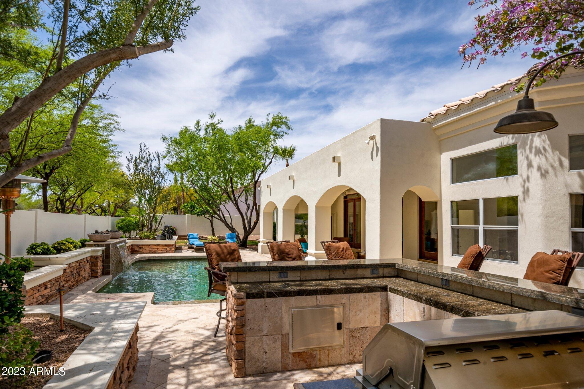 4539 E BERYL Lane