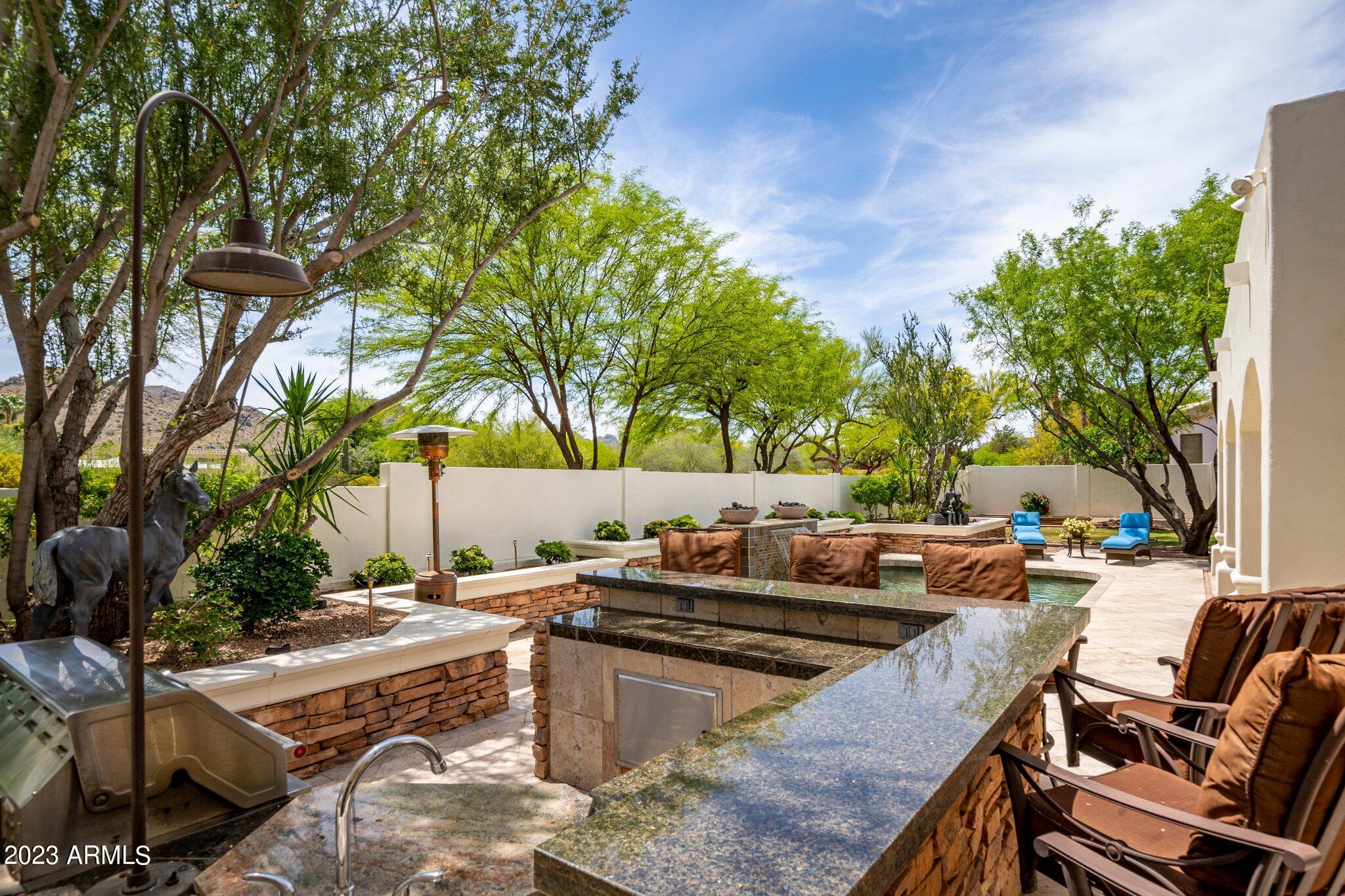 4539 E BERYL Lane